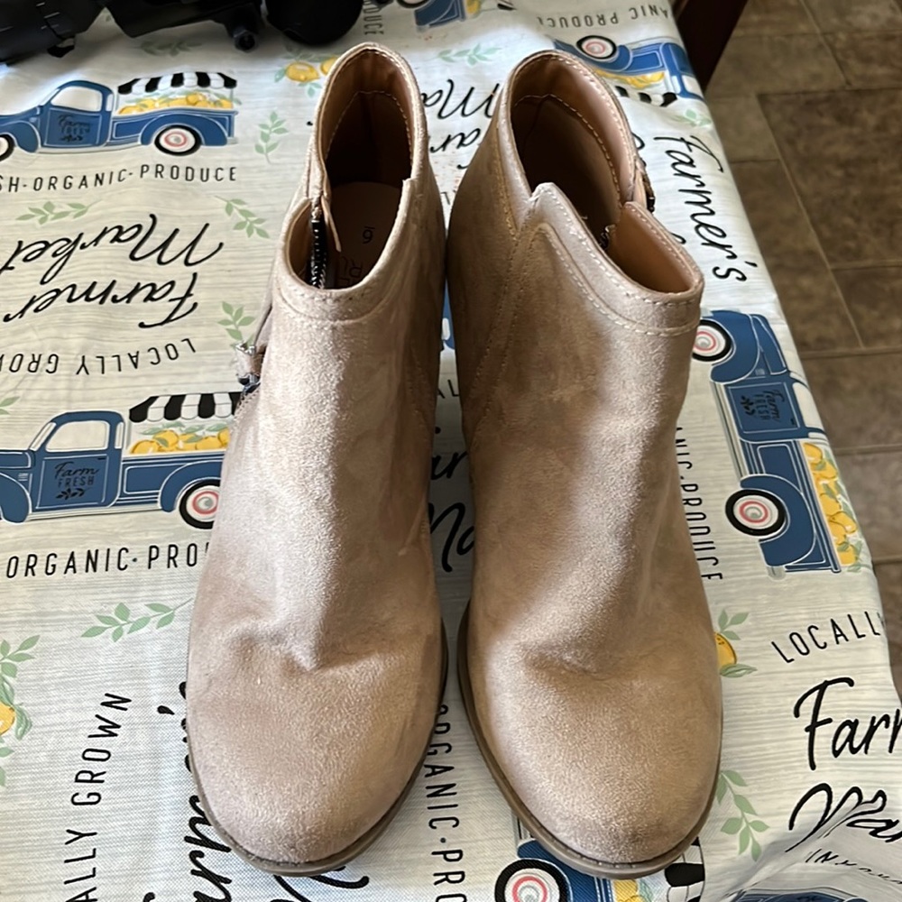 Wedge booties